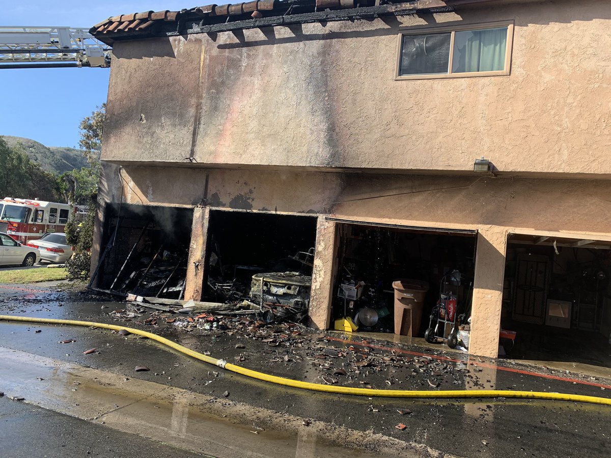 OCFireAuthority's tweet photo. San Juan Capistrano Structure Fire: 31382 Avenida De La Vista. All occupants out of the building. Knockdown at 2:10. Crews working on saving personal belongings as well as overhaul of the fire. No firefighter injuries reported. One minor civilian injury. https://t.co/EYn4iCKaER
