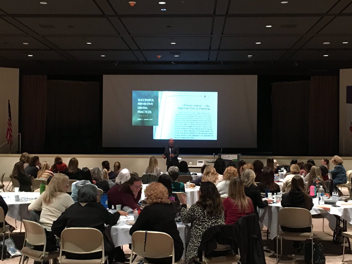 BrianNovy1's tweet photo. Another offensive lecture by yours truly @theCDHA - Thank you Long Beach Dental Hygienists for giving me a forum to stop caries. https://t.co/y0nGhwTFxQ