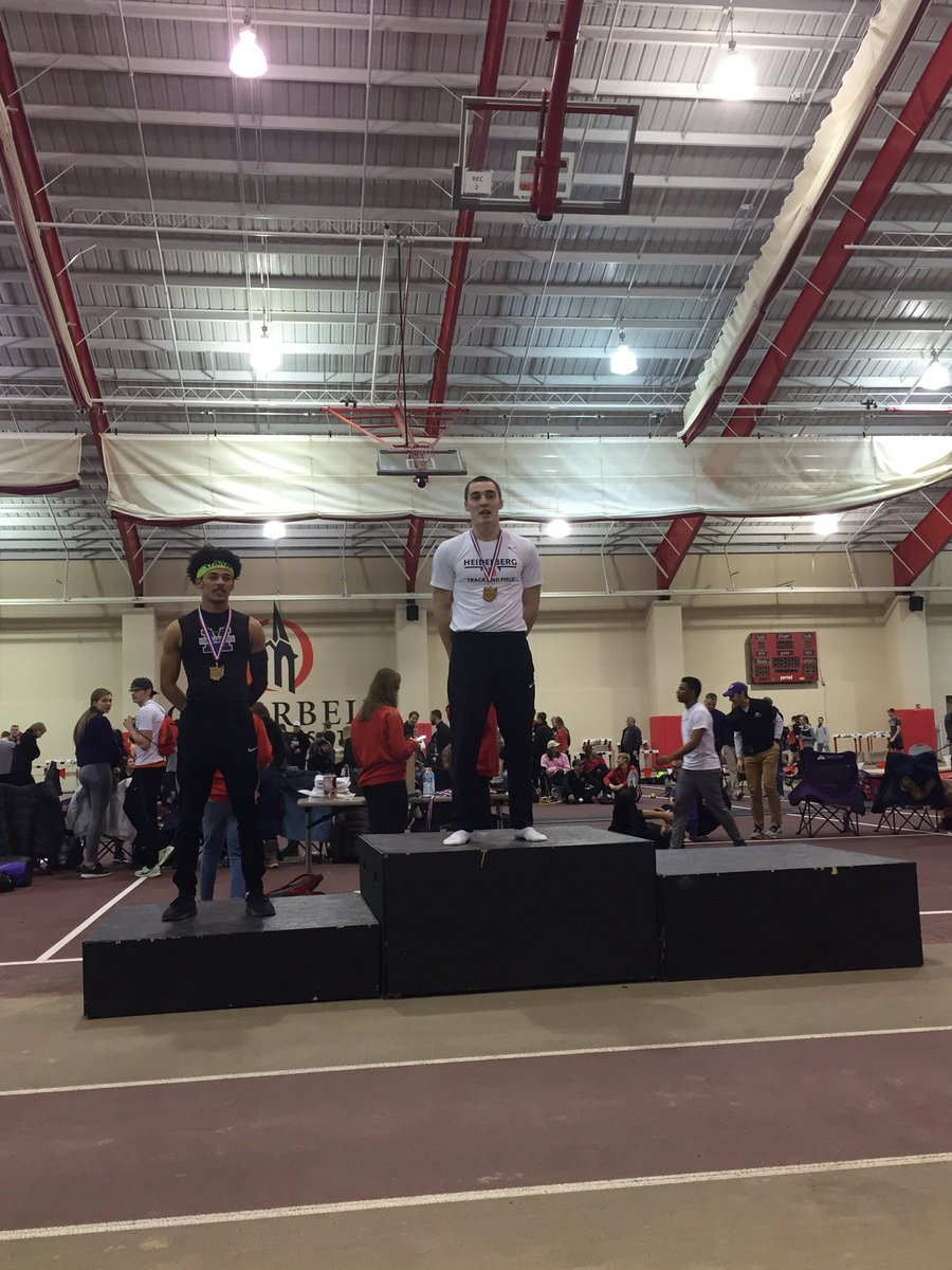 Dan Stoll takes the double crown, winning the 200 in a school record time of 22.10!! All-Ohio Champ, twice in one day! #BergPride #ForeverRoyal