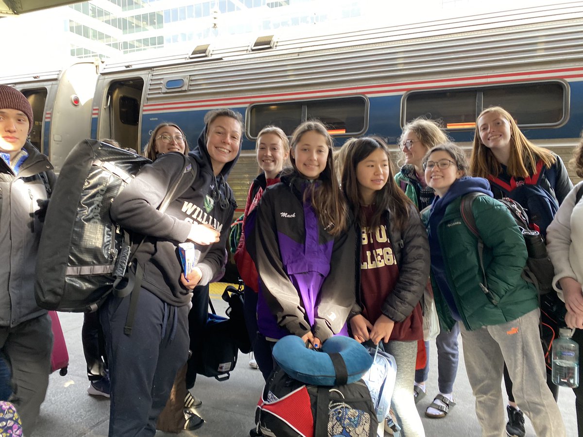 BLSCrew1635's tweet photo. On our way to Florida!! #crew #wolfpack @BLS_Athletics @BostLatinSchool @bls1635blsa @blsheadmaster https://t.co/dJvZp8Vgx8