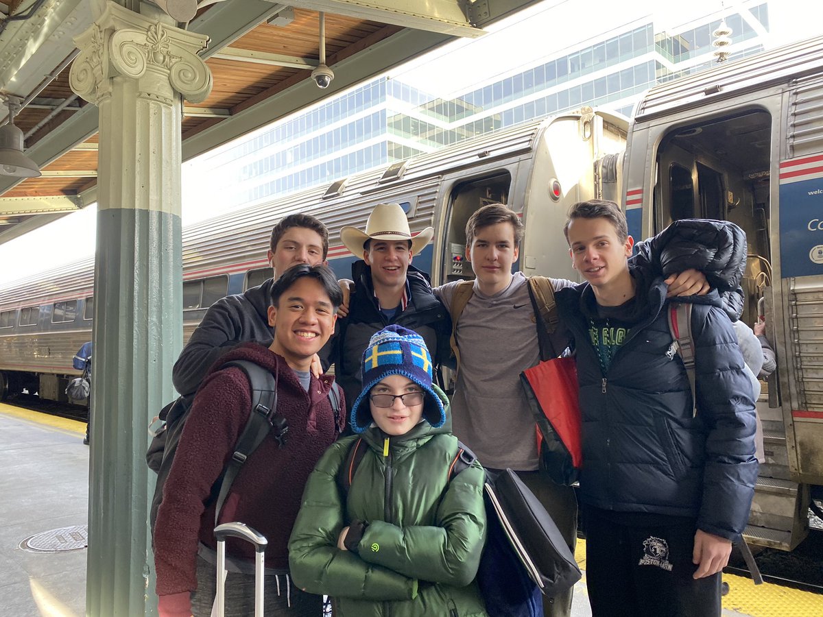 BLSCrew1635's tweet photo. On our way to Florida!! #crew #wolfpack @BLS_Athletics @BostLatinSchool @bls1635blsa @blsheadmaster https://t.co/dJvZp8Vgx8