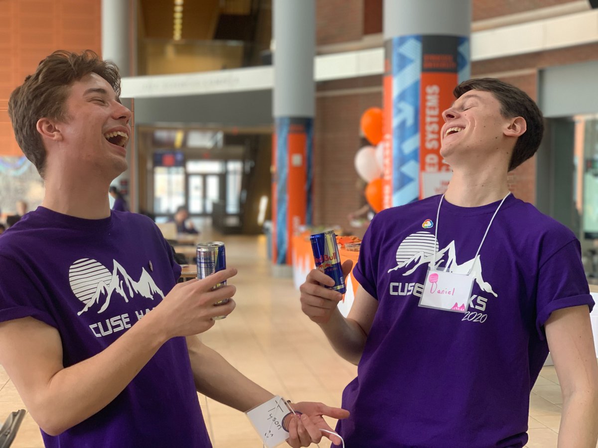 CuseHacks's tweet image. Good times at #CuseHacks2020 thanks to @redbullUNY and @TheOttoOrange