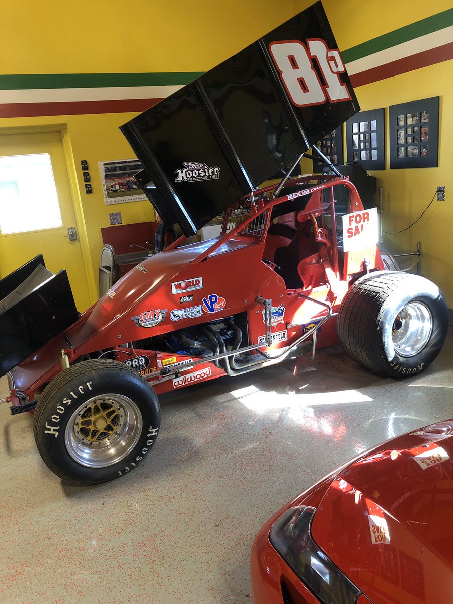 1stTron's tweet photo. Just sold the most BadAss car I have ever driven. #sprintcar #memories #sadAF Thank you Chad @chad_hamlin for coming along for the ride! #drunkideas #friendship https://t.co/6BrQ1heeNS