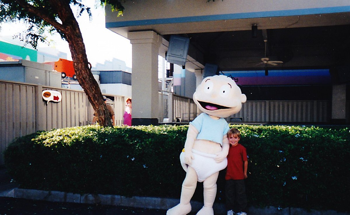 DefunctArchives's tweet image. Have you ever wanted to meet Nickelodeon characters? Sometime in the late 1990s to mid 2000s Tommy Pickles of Rugrats can be seen here at Universal Studios Florida. Source: Joseph Glantz