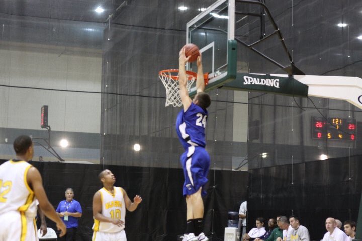MiddlesexMagic's tweet photo. Good luck to Magic alum Pat Connaughton in the NBA Slam Dunk Contest! You have played high above the rim since your Magic days, and now Millions around the world get to see you fly! π π« βοΈ π¨ #MagicFamily #MagicNBAAllStarWeekend #MagicSweep https://t.co/tZba9VHsjJ