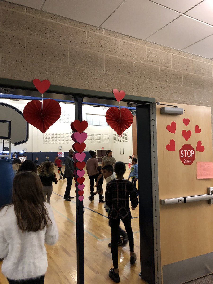CHBullockSchool's tweet photo. FAMILY fun Dance❣️dinner and dancing. Thank you CHB PTA. #chbproud #chbpta https://t.co/MFcRlq0bMB
