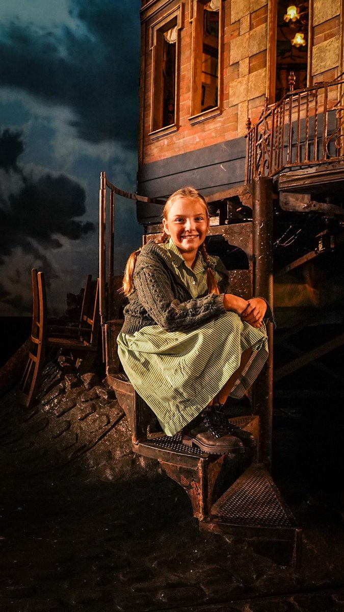 Had such a great time performing in an inspector calls!!! Such an amazing show! So full of mystery! Feeling so privileged to perform with such a talented cast! #childrenintheatre #inspired #livingthedream #aninspectorcalls #trch