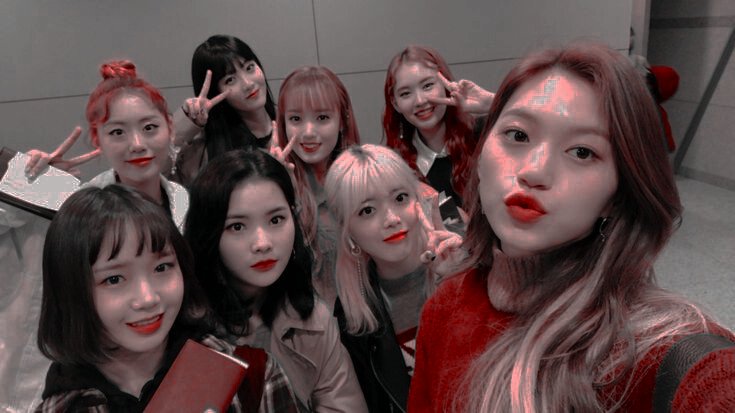 WEKlSSE's tweet photo. . . . 15.O2.2O ❞
› › ᥣᥱt'᥉ ᧁᥱt ᥴɾᥲzყ! ୭ _*% we are WEK!SSE
✨• #MakeItRAINBOW + #NunNuNanNu •
❥ Everytime Yeh;Hoy todas estamos presentes en el debut de @_RAINBOWGlRLS . Estamos seguras de que disfrutaremos de todo el evento. ¡Suerte! 💕
• @Serenter_twt https://t.co/PdNNwQoVzE