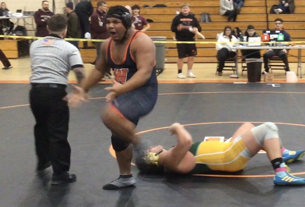 walpolewrestli3's tweet photo. Congratulations to Manny Rosado. Now 2X Sectional Champion!! https://t.co/XsA4my4j0D
