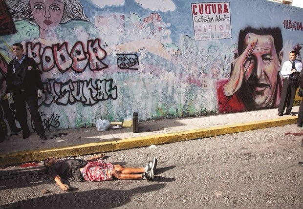 UnaDeBisho's tweet photo. @europapress @carmencalvo_ A mi sí me duele y me importa Venezuela #VenezuelaMeImporta #VenezuelaLibre2020 https://t.co/NJ198pY6PP