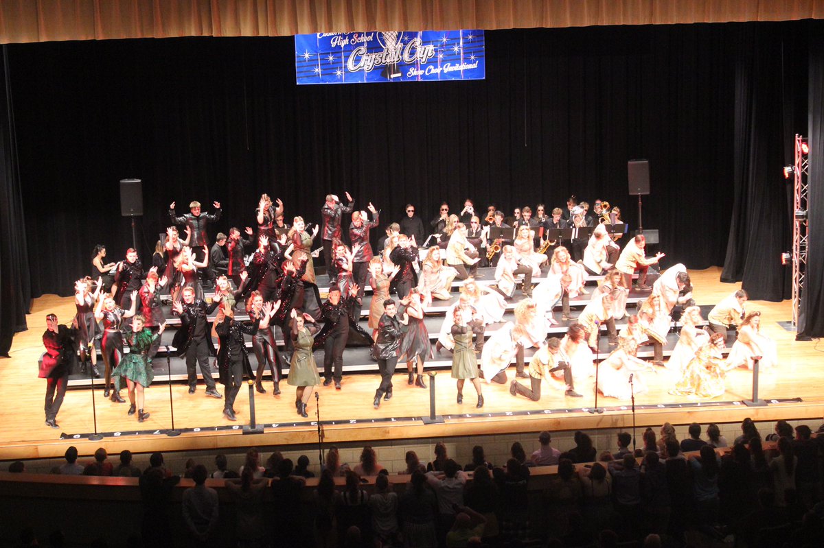 CrystalCupESHS's tweet photo. Beautiful performance by MNHS Infinity right before our daytime awards!! https://t.co/PcXFDReKgE