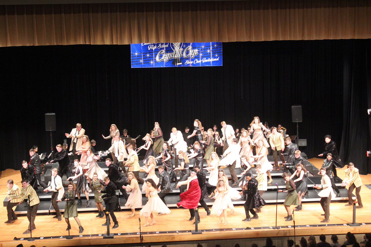 CrystalCupESHS's tweet photo. Beautiful performance by MNHS Infinity right before our daytime awards!! https://t.co/PcXFDReKgE