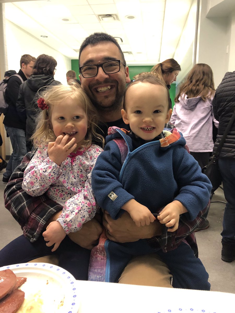 ParsonsKrista's tweet photo. @JanesBennett , @briankhbennett3 and Landon are as close as you can get to soul mates, family-style 🥰#thefamilywechoose https://t.co/4CoGNmsWtT