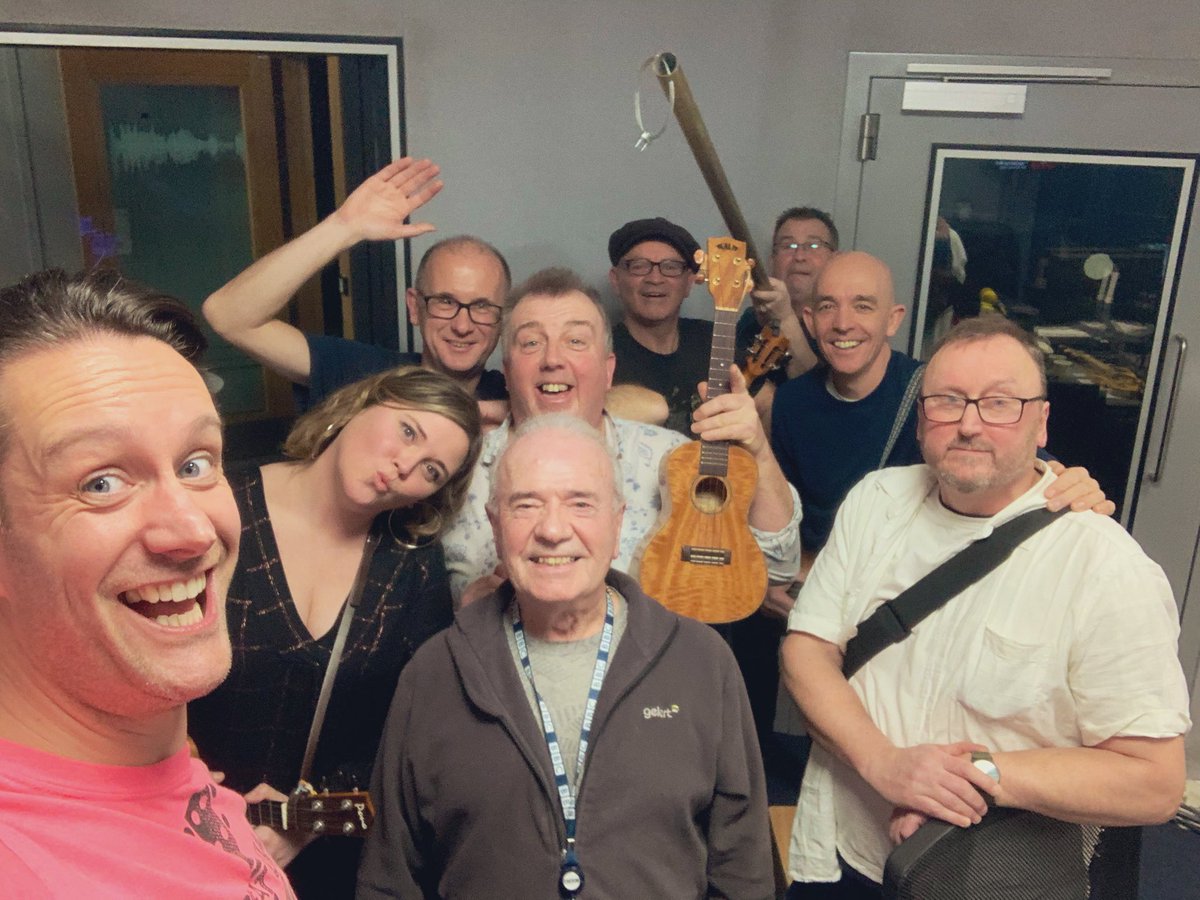 splinteredukes's tweet photo. Another great night on the Billy Maher show @bbcmerseyside plugging @Summer_Strum and the wonderful #ukulele SUx https://t.co/NJEmlEJej0