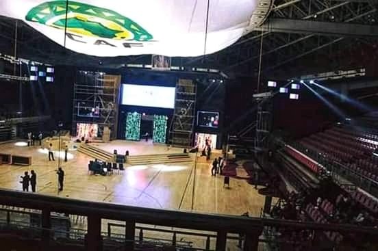 doualanow's tweet photo. Yaounde here I come !
Vive le football ⚽ 💯
Le Palais polyvalent des sports de Yaoundé en préparation pour la cérémonie de tirage des poules du #CHAN2020 qui se déroulera demain le 17 février 2020 🔥
#TotalCHAN2020
#CocanCmr2021
#VisionArtistik
#Blogging
#WeLoveFootball https://t.co/hr0JSzS8Tq
