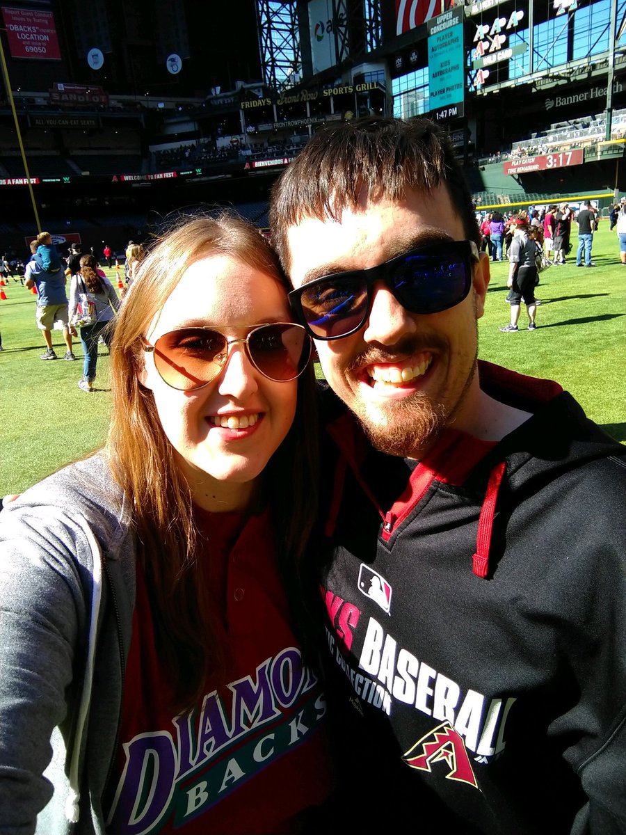 joejacquezaz's tweet photo. Fan Fest is the official start to baseball season and it puts me in the best of moods. ⚾️ = ❤️ #DbacksFanFest https://t.co/FvkZXwHEDc