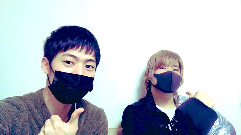 ArKs_official_'s tweet photo. インスタLIVEおわりました！

明けすぎた おめでとうございます
な皆さん見に来てくれて
ありがとうございます🙇‍♂️

今月からストリートLIVEなどの
活動をスタートするので
是非応援お願いします🎶

#あーくす https://t.co/mtT6VABDJo