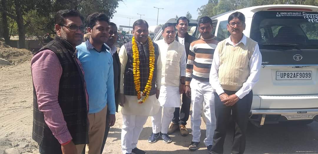 MlaDevid's tweet photo. आज दिनांक 15 फरवरी 2020 को जनपद कानपुर में श्री मिथिलेश राजपूत जी के यहां रहना हुआ https://t.co/sqvK1Z2J5G