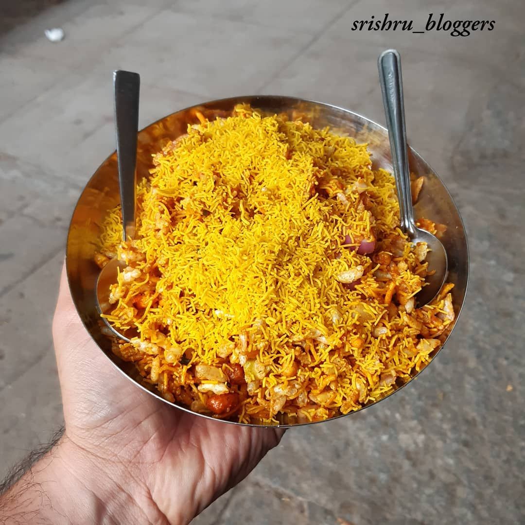 delicious and tangy Bombay Bhel @srishru_bloggers 
 #sevtamatar #sabji #vegetarian #namkeensev #indorisev #delicioue #easyandquick #instafood #instapic  #sevpuri #instagramers  #foodporn #foodgasm #ChatpatiSev #Sevgram #SevIsLife #sevindore #SevingSev #SevBhujiya