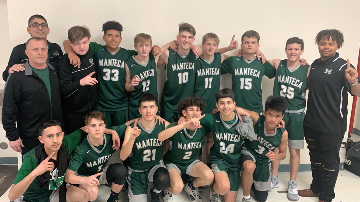 Manteca freshman hoops brings home the league title under <a href="/coachbalcao/">Dean Balcao</a>, these young Buffs will be exciting to watch and coach in the future! Great job guys! 🔥🙌🏼🏀
