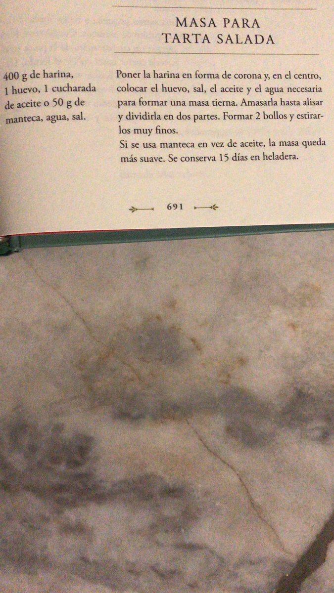 Nicovisne's tweet photo. Doña Petrona en un casi tweet te mete una receta que vos la compras y la pagas fortuna, además de hacerte mal. Siempre con la señora que dió vuelta la cocina y la forma de ver muchas cosas en el país https://t.co/5Zrt5zDsia