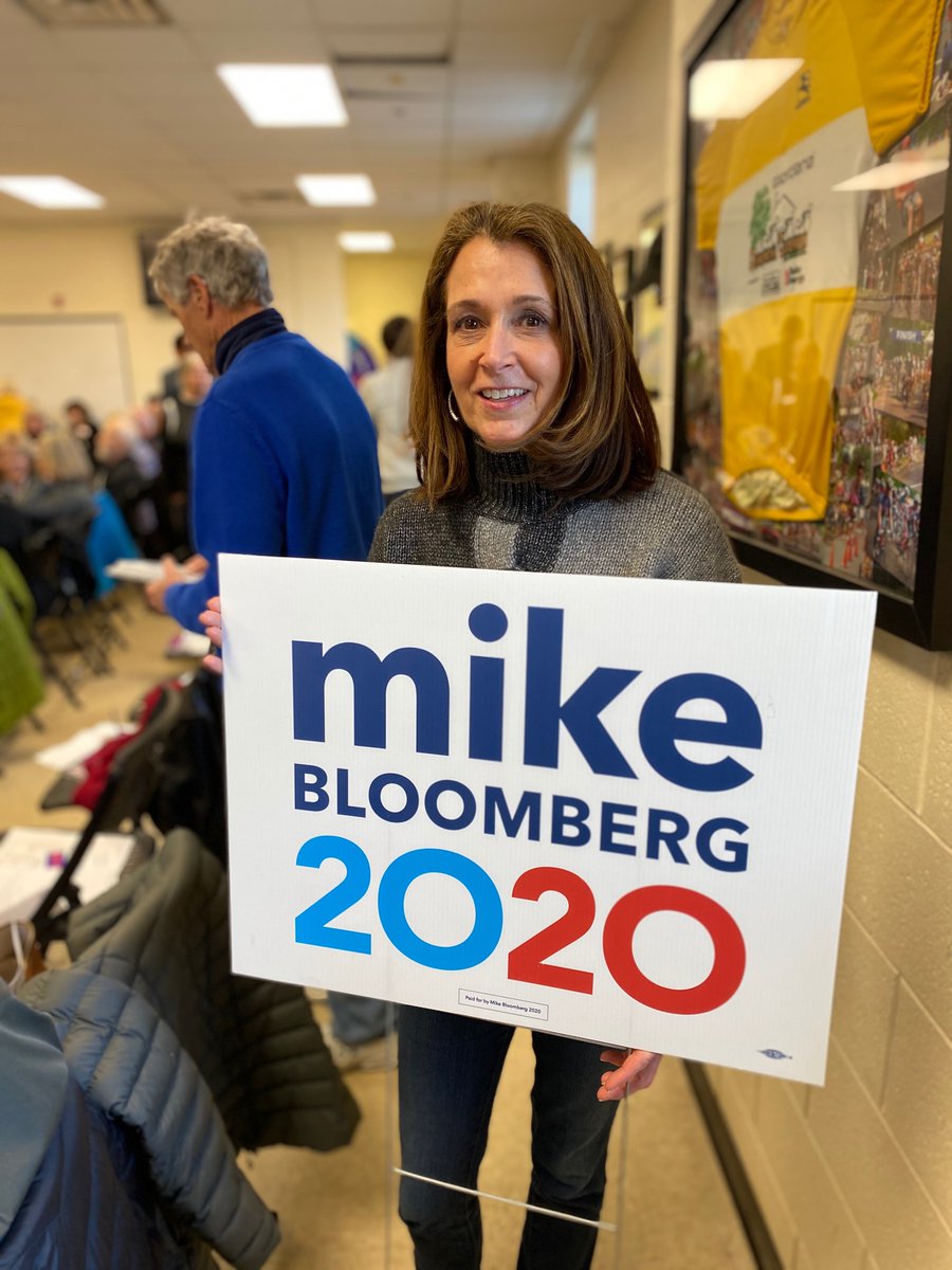 JaniceQuintana's tweet photo. Engaging with the community and knocking on doors today in Charlotte. Lots of Bloomberg fans!
#ncformike #ilikemike #bloomber2020 https://t.co/WKFWyKCIsE