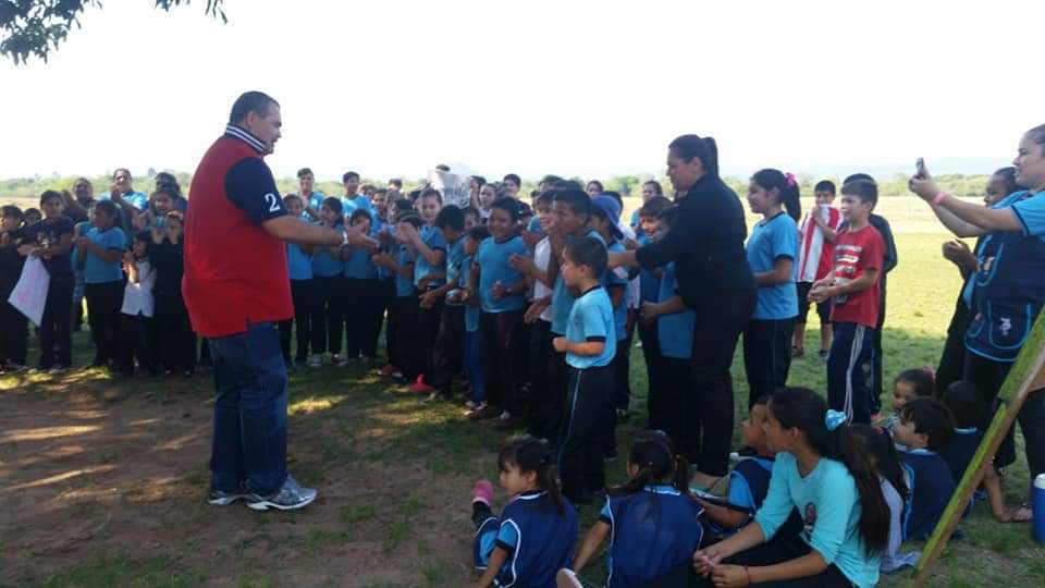 Gracias <a href="/JoseLChilavert_/">José Luis FelixChilavert Gonzalez</a> la escuela Julio Frontanilla de Paraguari es una realidad 😀