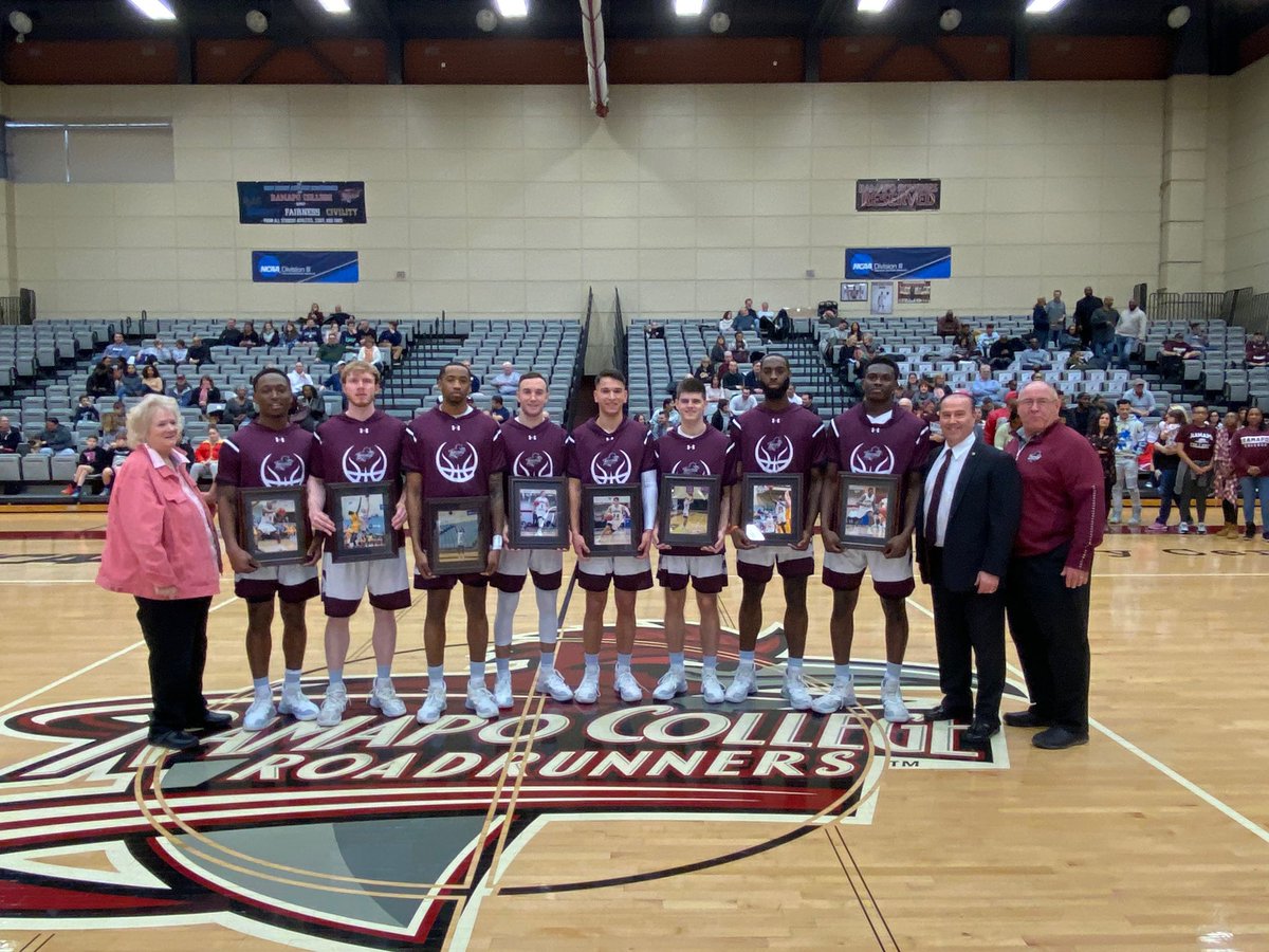 Congratulations seniors!! Thank you for your hard work and dedication to the program!! #WeAreRCNJ #rcnj #ramapocollege #capsoffrcnj