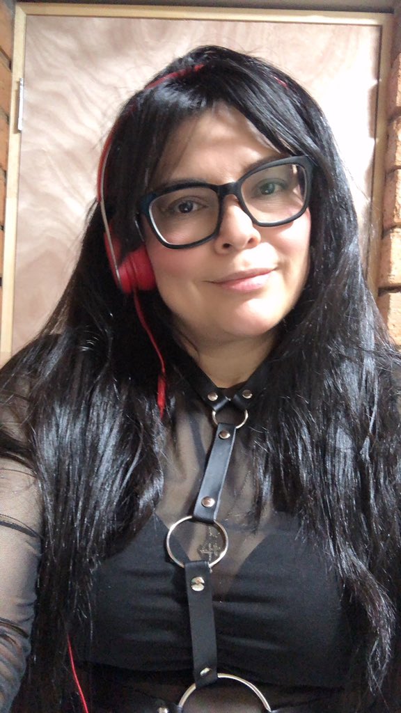 dorangelah's tweet photo. Iโm in ASOT mode @asot @arminvanbuuren Let the music guide you, who with me โ๏ธ๐ฅ๐๐ป๐บ๐ปwhere are the Armin and EDM lovers #ASOT950Utrecht https://t.co/dQ3dNvsonN