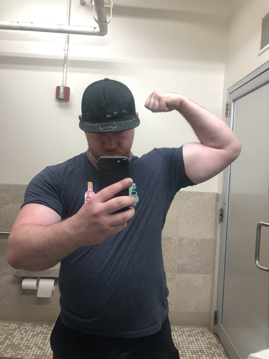 greedy_pup's tweet photo. Big brute gonna bully you boys into submission. Gonna take what’s mine and you’ll thank me for the pleasure.

@rtfindom @slavekane @RT4Masters @RTtruealpha @fagforalphaz #findom #alpha #cashmaster #humanatm #muscle #obeyme #submit #cashslaves #paypig #cashfag https://t.co/UYpzJsqfsV