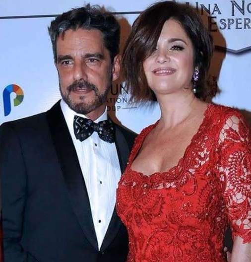 Laencuesta4's tweet photo. #Encuesta (Primera ronda)
#MejorPareja💞
-¿Qué pareja te gusta más?
MG Fabián Mazzei y Araceli González
RT Facundo Arana y María Susini https://t.co/cKXrwUe54C