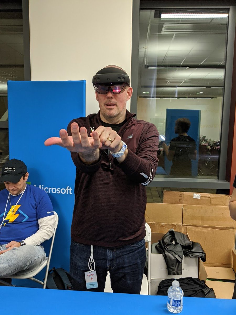 GeekTrainer's tweet photo. Playing with MR and other toys at @hackwithtrees 

#HackWithAzure #MicrosoftLife https://t.co/O6osecMDue