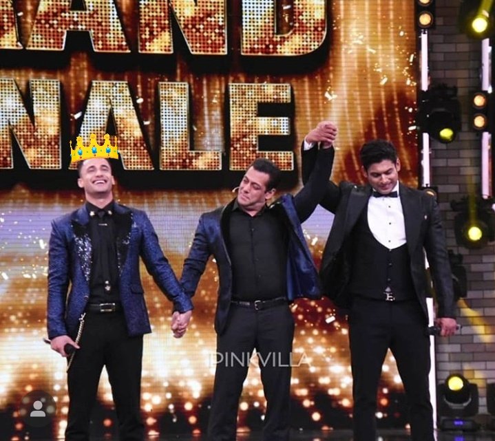 Sam39516768's tweet photo. Salman bhai ka chera dekh kar asa lag raha tha kea Force kiya ho kea sid ko winner banyea jab haat utha raha tha tab Asim ko dekh raha tha salman bhai 
#BiasedBiggBoss 
#AsimRiaz 
#AsimDeservesTrophy 
#FixedWinnerSid https://t.co/QeoA7d8erB