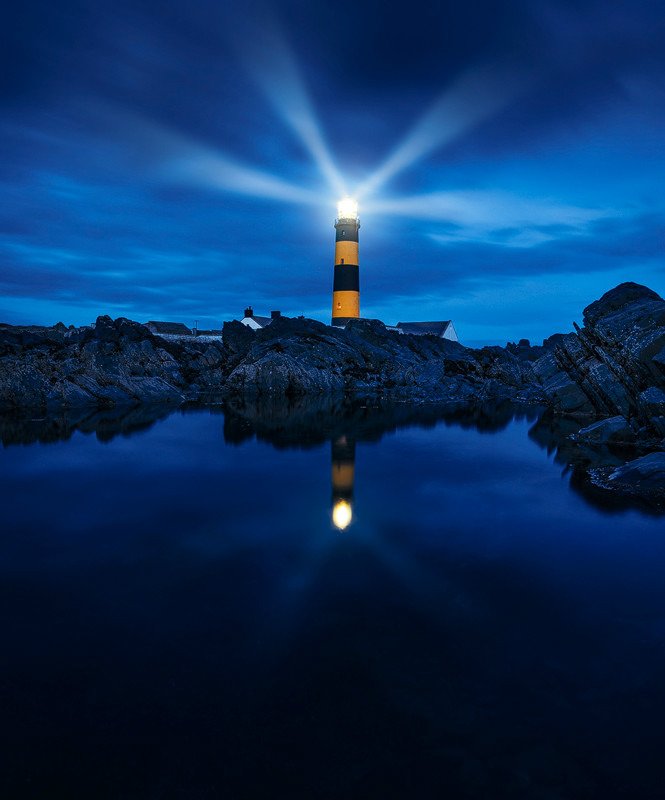 On now at Sat 930pm ET and reaired Sunday 7pm ET <a href="/BluesRootsRadio/">The Sound Cafe</a>  hear <a href="/whitneyroseband/">Whitney Rose</a> <a href="/theheavyhorses/">The Heavy Horses</a> <a href="/iryancook/">Ryan Cook</a> @davnetdoyle <a href="/steven_bowers/">Steven Bowers</a> <a href="/dave_gunning/">Dave Gunning</a> <a href="/tomatotomato_sj/">tomatotomato</a> @mikebiggar @villages__ <a href="/thomasstajcer/">Thomas Stajcer</a> <a href="/mamasbroke/">MAMA'S BROKE</a> Bluesandrootsradio.com