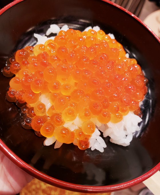 åéã«èªãããŠãã¡ããã¡ãåæµ·éã¯éæ±ã®æµ·ã®å¹žãªã©é£ã¹ãããçŸå³ããããŠæ
é·ãæããŸãããã
ãã®è¶³ã§ã³ã©ãã«ãã§ããããšæã£ããã©ãã³ãã«ãã®ã«ã¬ãŒçµ¶å¯Ÿå
¥ããâŠ