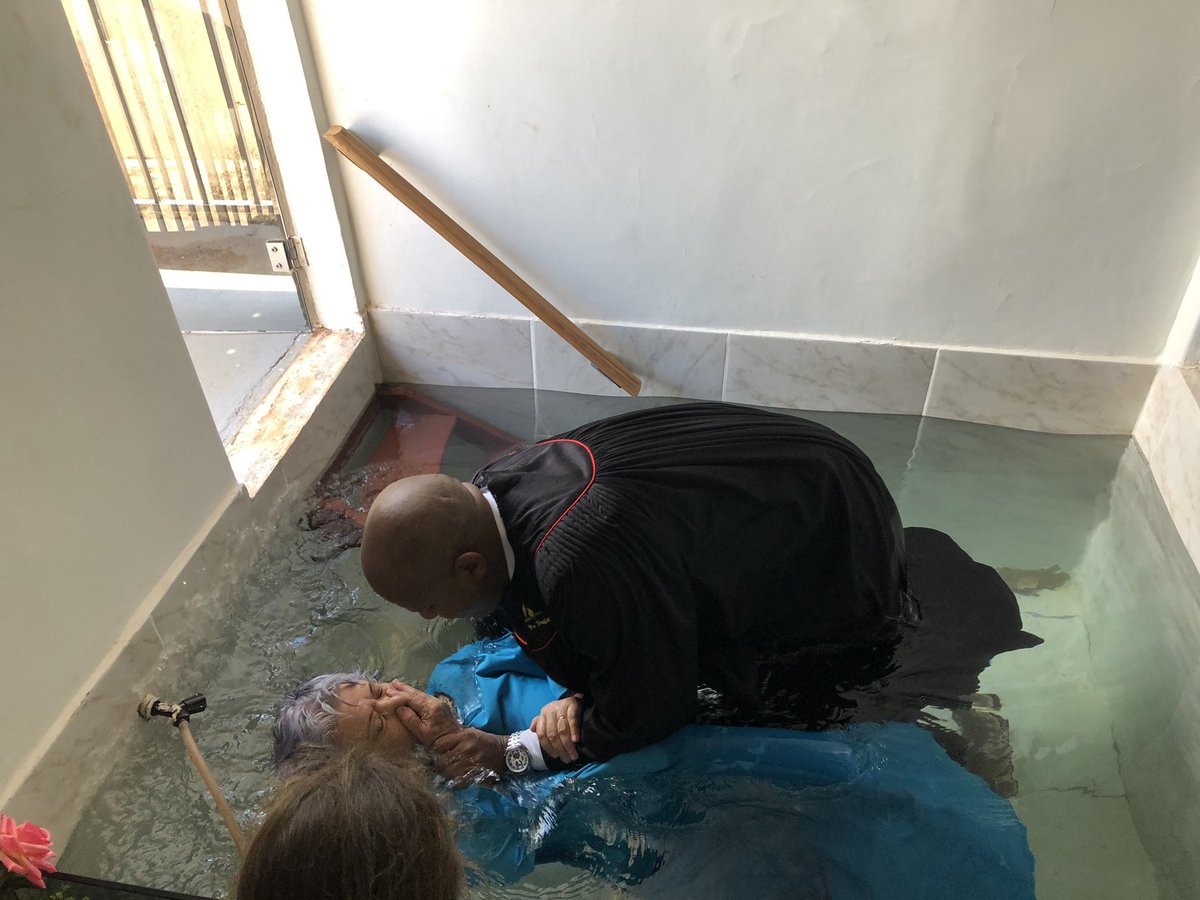 Hoje o dia foi de festa nas igrejas do  Pioneiros Pioneiros Do Rei e Jóquei Clube!
“Porquanto este meu filho estava morto e voltou à vida, estava perdido e foi encontrado’. E começaram a celebrar o seu regresso.”
Lucas 15:24