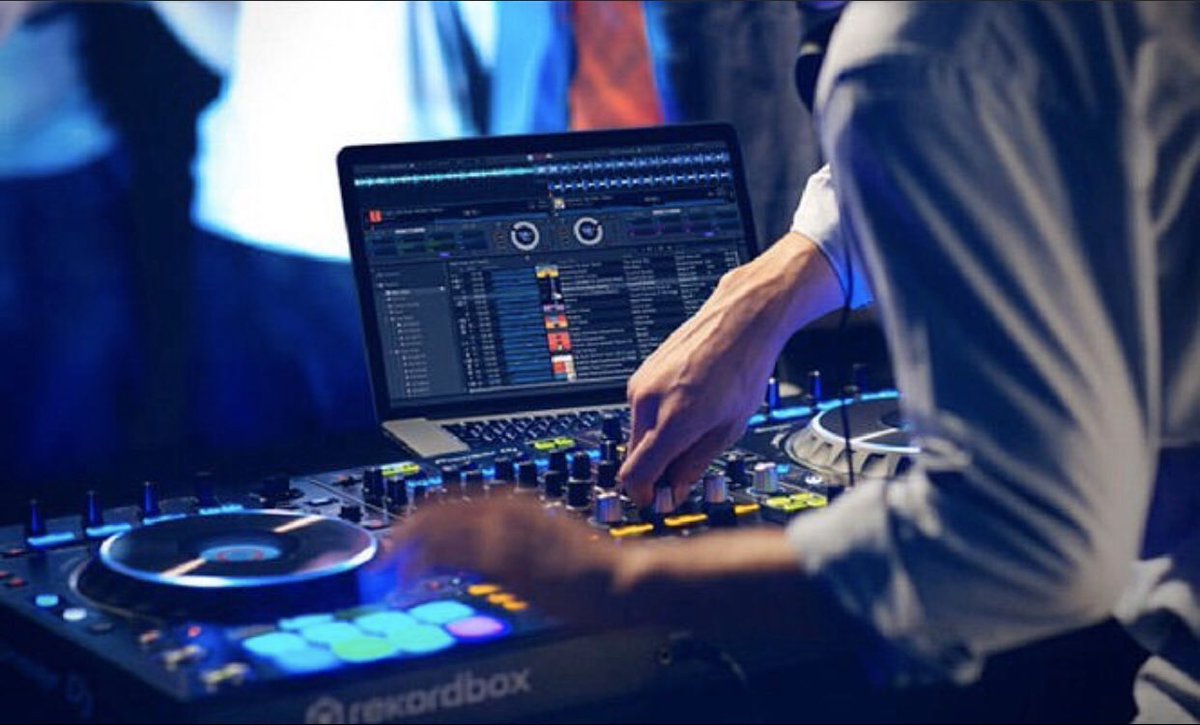 apmusicprod's tweet photo. CURSOS DE DJ profesional, aprende de profesionales y se uno de ellos de la forma más sencilla y rápida con equipo  pioneer DJ. TE ESPERAMOS! visita nuestra página para saber más https://t.co/FtbGVvBaFj #Aplus #Dj #Guatemala #losmejores https://t.co/Lsr44Uz8xv