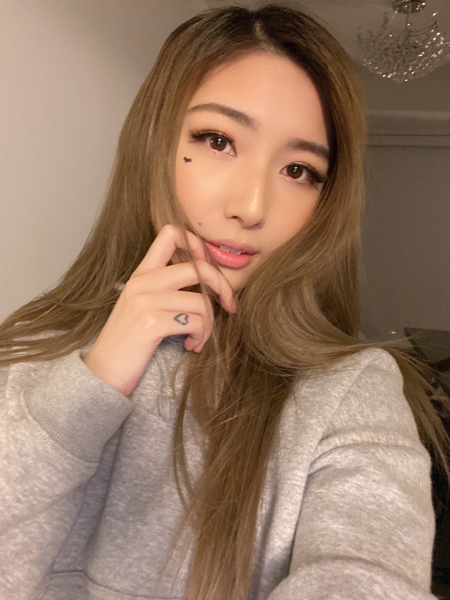 LG xChocoBars בטוויטר.