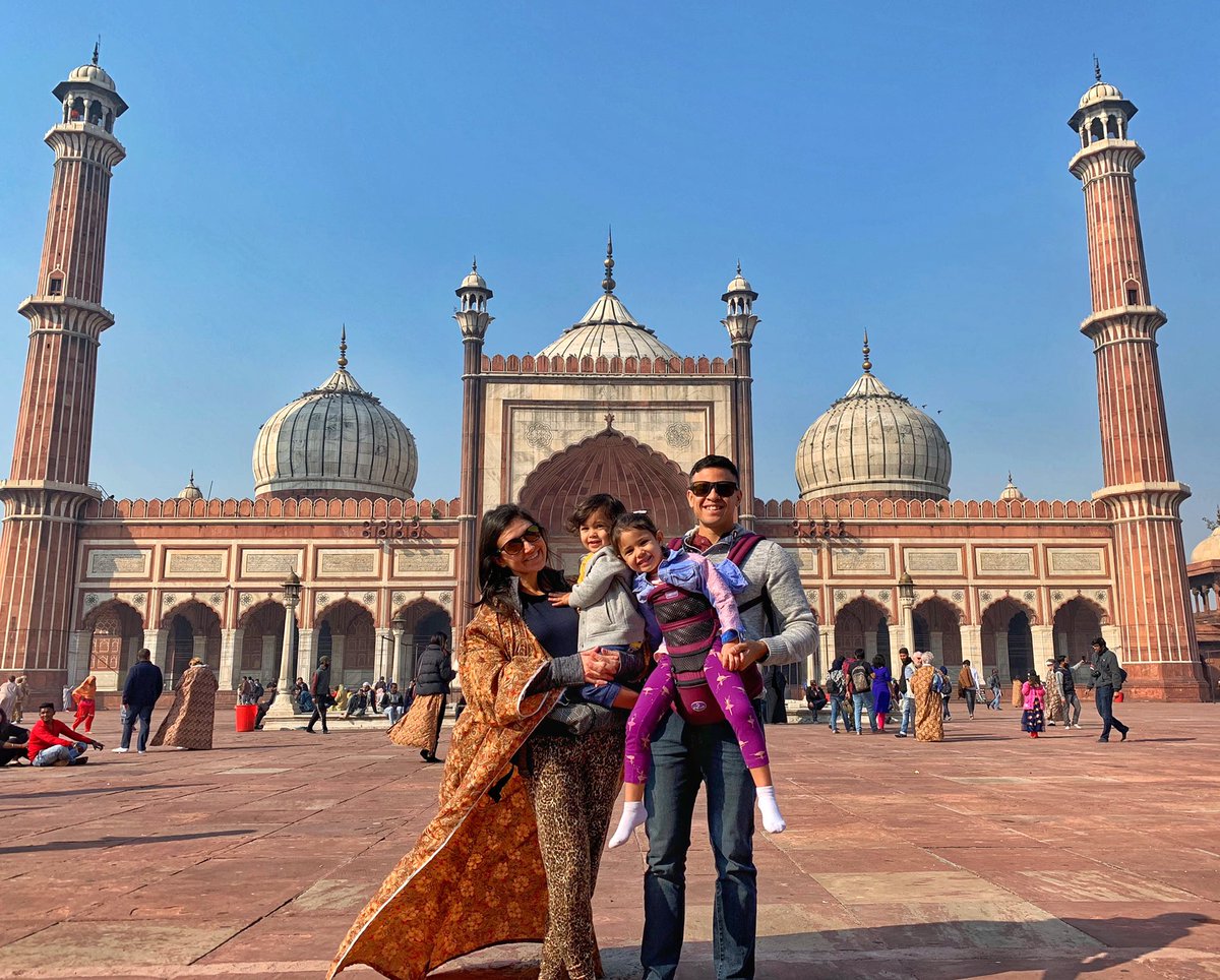 FamjamTravels's tweet photo. ✨ We made it to India! Checking out the Jama Masjid on our first day in Delhi 😃 🇮🇳 #FamjamTravels ✨
-
-
-
-
🔹 https://t.co/Ra5Q57V9eN
🔹 Facebook: FamjamTravels
🔹 Instagram: FamjamTravels
🔹 YouTube: FamjamTravels https://t.co/wu1seagoRg