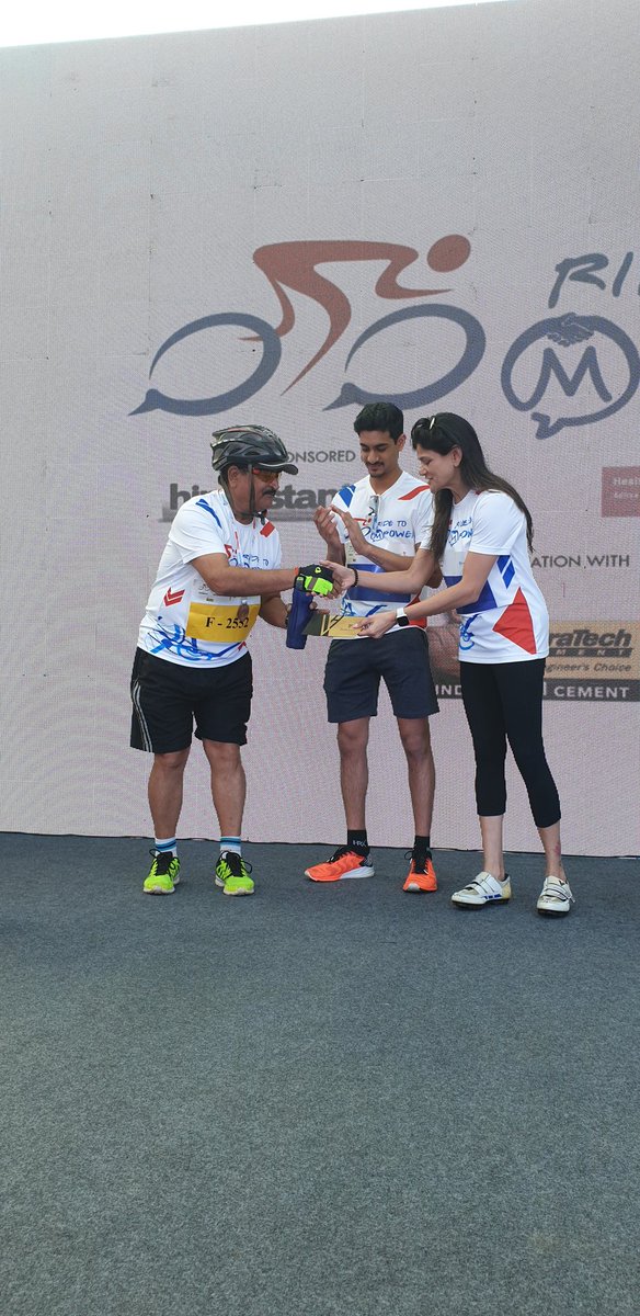 mpowerminds's tweet photo. Finally, some lucky Mental Health Champions are honoured with lucky draw vouchers and a BMW bicycle! #RidetoMpower https://t.co/X29xFJ9BvV