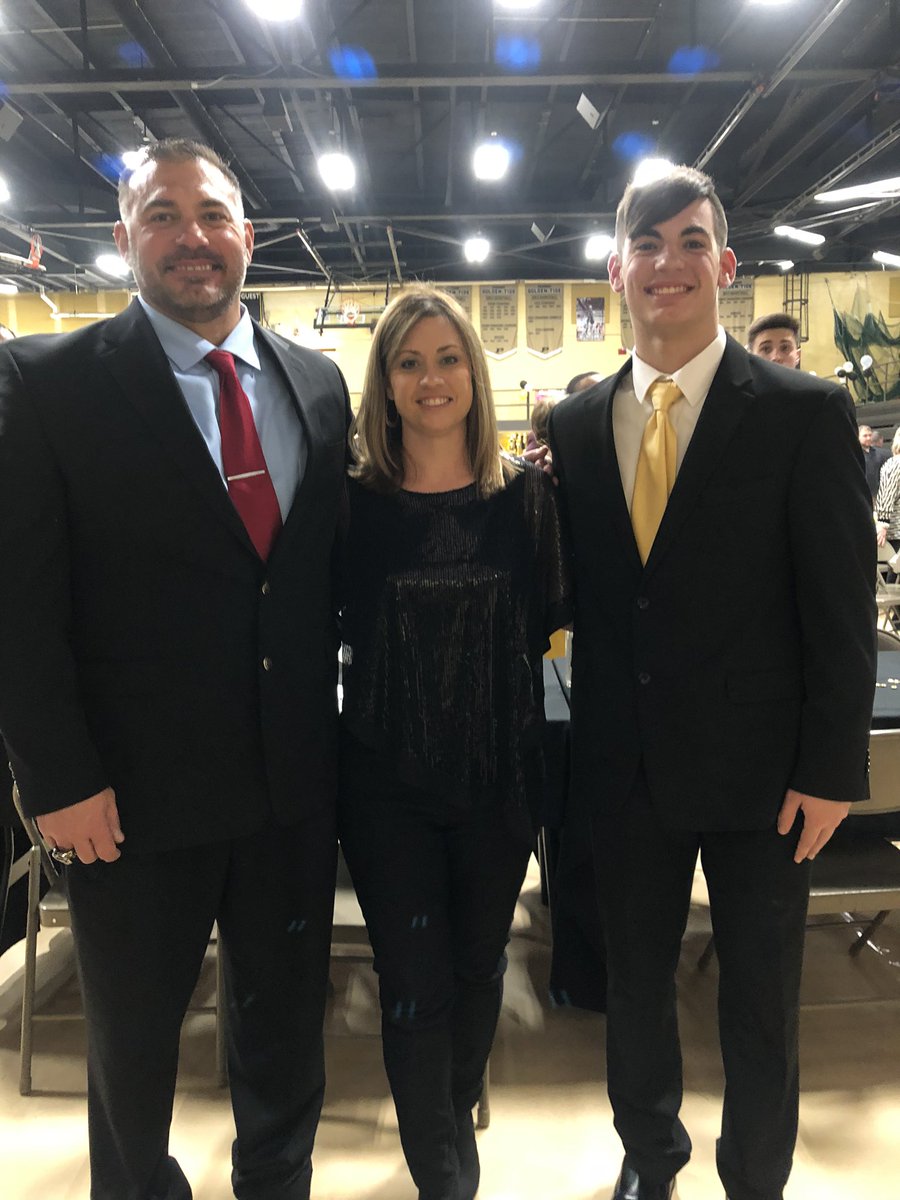 driggers_brooke's tweet photo. PHS Football Banquet ππβοΈ #statechampions #freshman #16 #coach #driggers https://t.co/HjI4CfIz4j