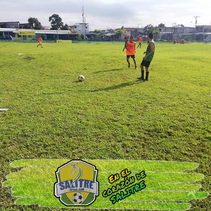 LaTriFEF's tweet photo. ¡PRETEMPORADA SALITRE FC! 

Nuestros muchachos tuvieron una gran actuación la tarde de ayer en San Juan, enfrentado a un duro rival.

 SAN JUAN  1 - 1  SALITRE FC 

#EnElCorazónDeSalitre
#ConCorazónSalitreño
#ConGarraSalitreña 
#Pretemporada2020
#Amistoso
@TotalFutbol_EC https://t.co/kJ6S3GTTMg