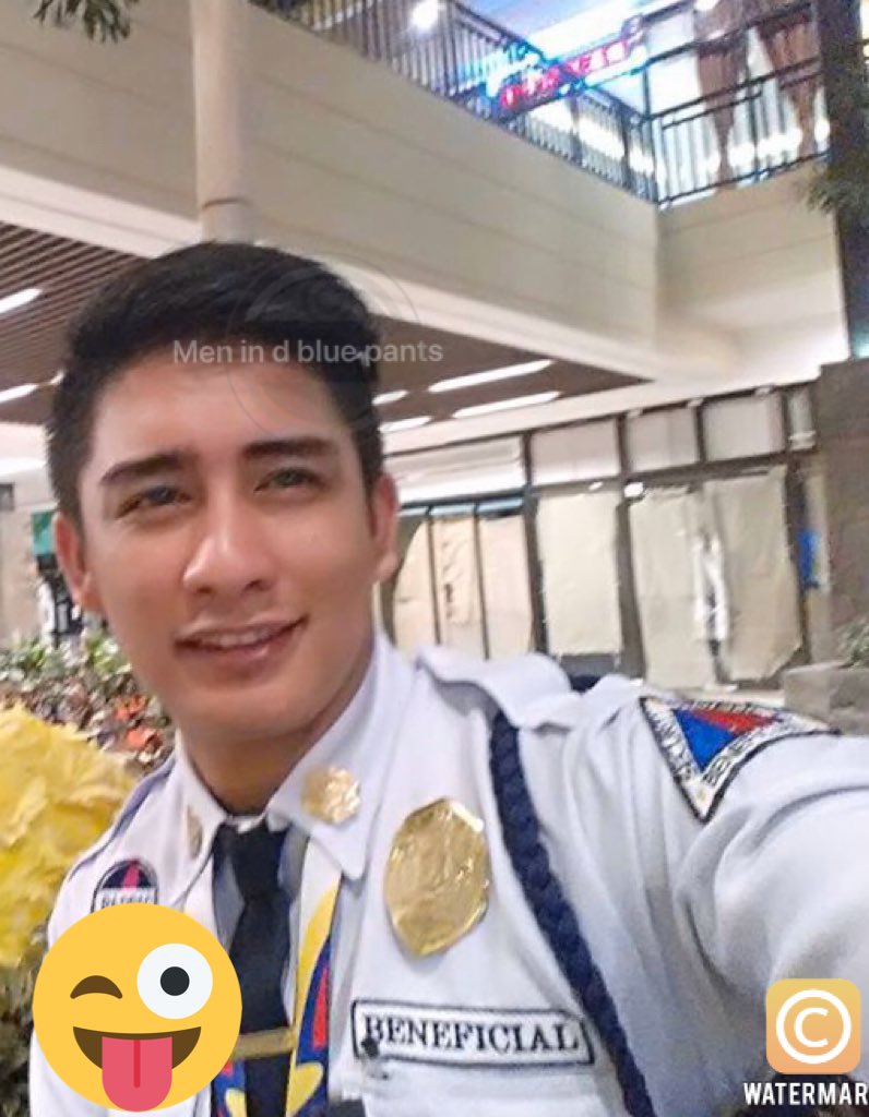 MenInBluePants's tweet photo. Nasaan na kaya tong si Kuyang Sekyu. Sarap niya. Kakamiss siya https://t.co/0iY0DbJ2hV
