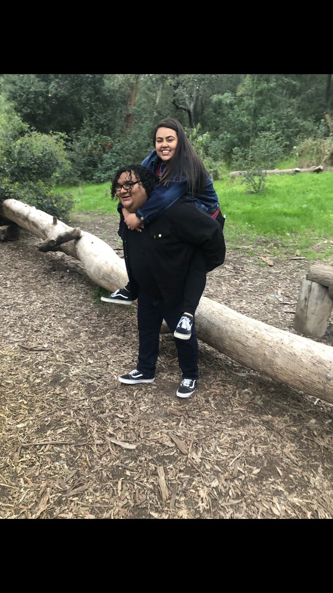 Stephee32's tweet image. My best friend ✨ 266 days until we say I do 💍👰🏻🤵🏾