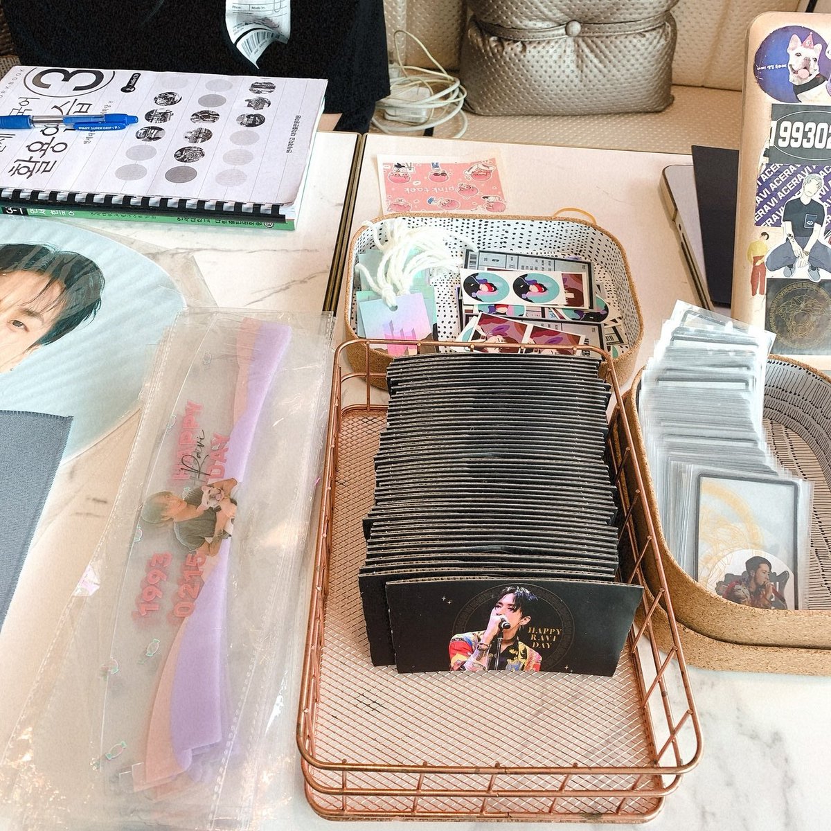 Jan์ฐโจ๏ธ (@kimjyans) on Twitter photo hello!!! for those who are going to <a href="/leanonravi/">โง ๐๐๐๐๐๐๐๐๐๐ โง</a> cafe event day 2 if you wish to get the transparent cup sleeve please do approach the admins^^
#MYVERSARAVI #HAPPYRAVIDAY hello!!! for those who are going to <a href="/leanonravi/">โง ๐๐๐๐๐๐๐๐๐๐ โง</a> cafe event day 2 if you wish to get the transparent cup sleeve please do approach the admins^^
#MYVERSARAVI #HAPPYRAVIDAY