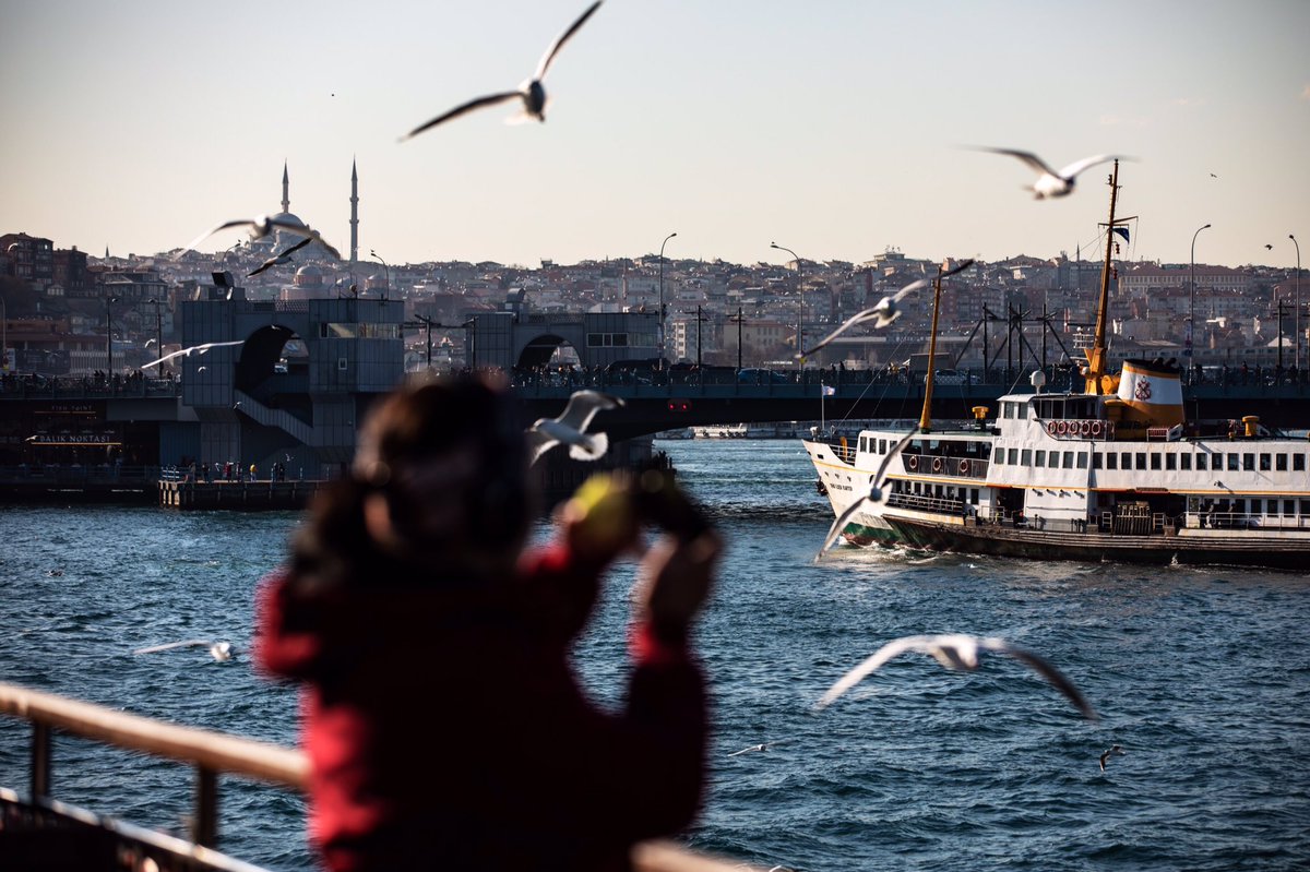 Eminönü
13.02.2020
#istanbul #turkey #streetphotography #photography #photooftoday #life #travel #instagram #turkiyefotomuhabirleri #canon #canontürkiye #photojournalism #documentary #lensculture #magnumphotos #spicollective #reuters #gettyimages #epaphotos #nurphoto