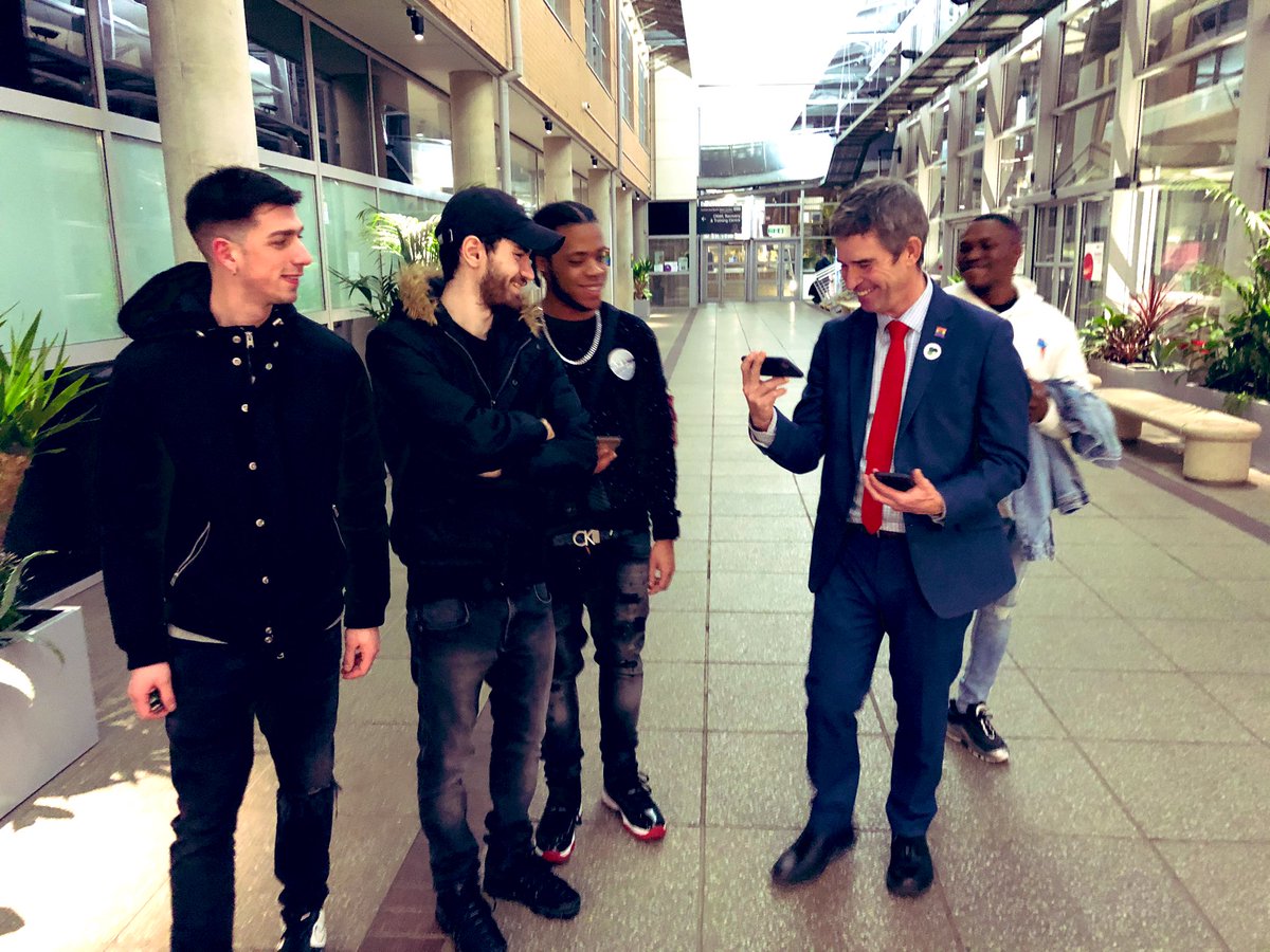 henaali10's tweet photo. Welldone @BA_GCD students on your first student-led exhibition V | R GCD 2020 @UniWestminster. We are so proud of you all ! 
@jasonbpidd @HDReichert @BA_GCD https://t.co/EyAZ2xFjRb