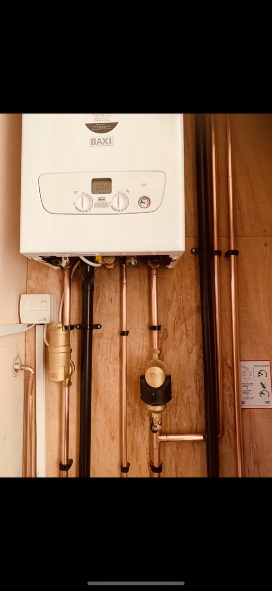 AndrewGoldson1's tweet photo. Few pictures of our week 12th Baxi boiler this year posted once but tagged wrong Baxi old age it will get to you all plus I’ve not woken up yet. @baxiboilers @AndyDOfficial1 @BaxiDablack Have a chilled Sunday everyone. https://t.co/2MJQt9YP9R