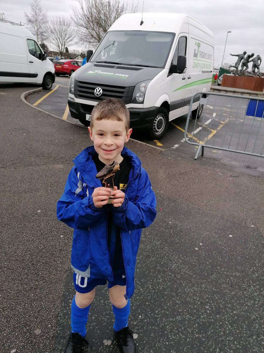 TintwistleU's tweet image. MOM for the Blues today was George R. He put in a solid defensive performance and got better as the match went on #nowaypast #tacklingmachine