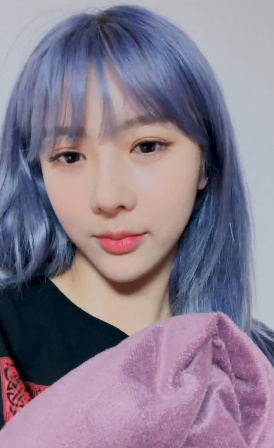 2Moori's tweet photo. Yoohyeon said she likes Loona, and she likes Heejin, she thinks she is nice, and like an angel~ https://t.co/BW47YFEXGo